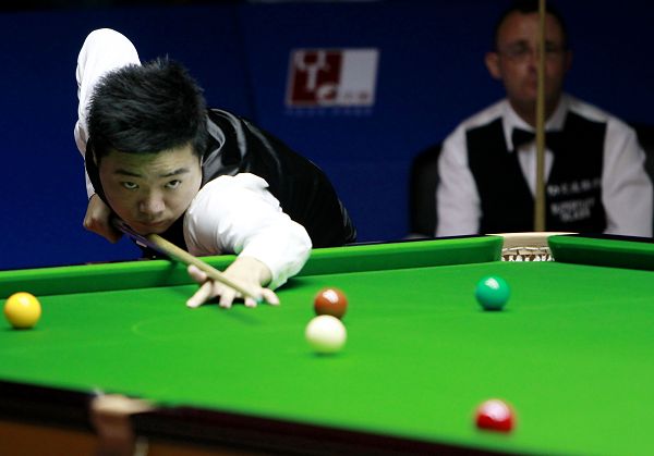 助她在赛场 助她在赛场