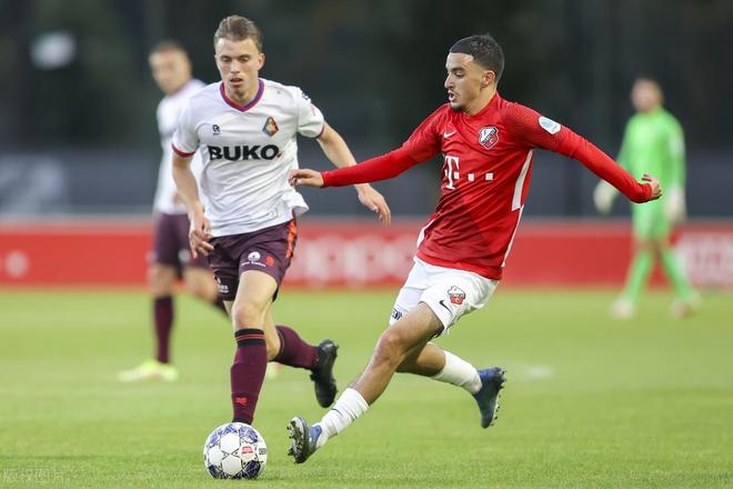 会在国际舞 会在国际舞