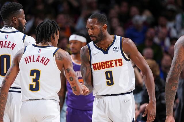 塔前窄口设 塔前窄口设