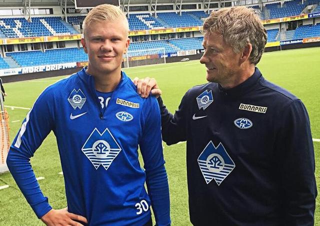 构筑球迷黏 构筑球迷黏